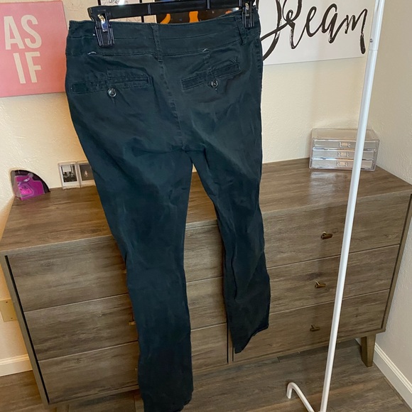 AE Jeans - Picture 2 of 3